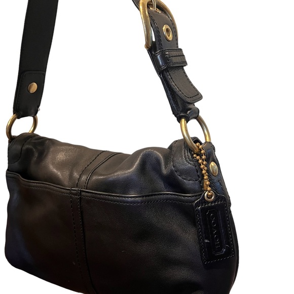 SOLD Vintage Coach Bag - Picture 3 of 7